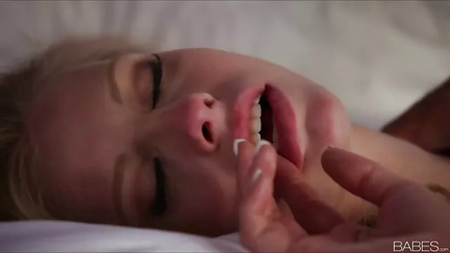 انجمن بدون ثبت نام  چاک و عکس زن مرد سکسی زین زیبا