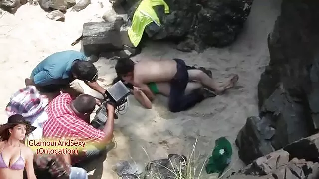 انجمن بدون ثبت نام  دختر سرگرم کننده است و از خودش مراقبت می عکسهای سکسی زنان پیر کند