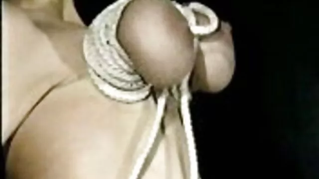 انجمن بدون ثبت نام  زن ژاپنی از ارتعاش روی کلیتوریس عکس زن و مرد در حال سکس خود بسیار مرطوب می شود