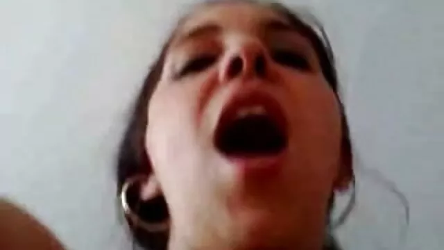 انجمن بدون ثبت نام  یک پلیس Cassie Rose فیلم سکس زن با زن را داغ گرفت